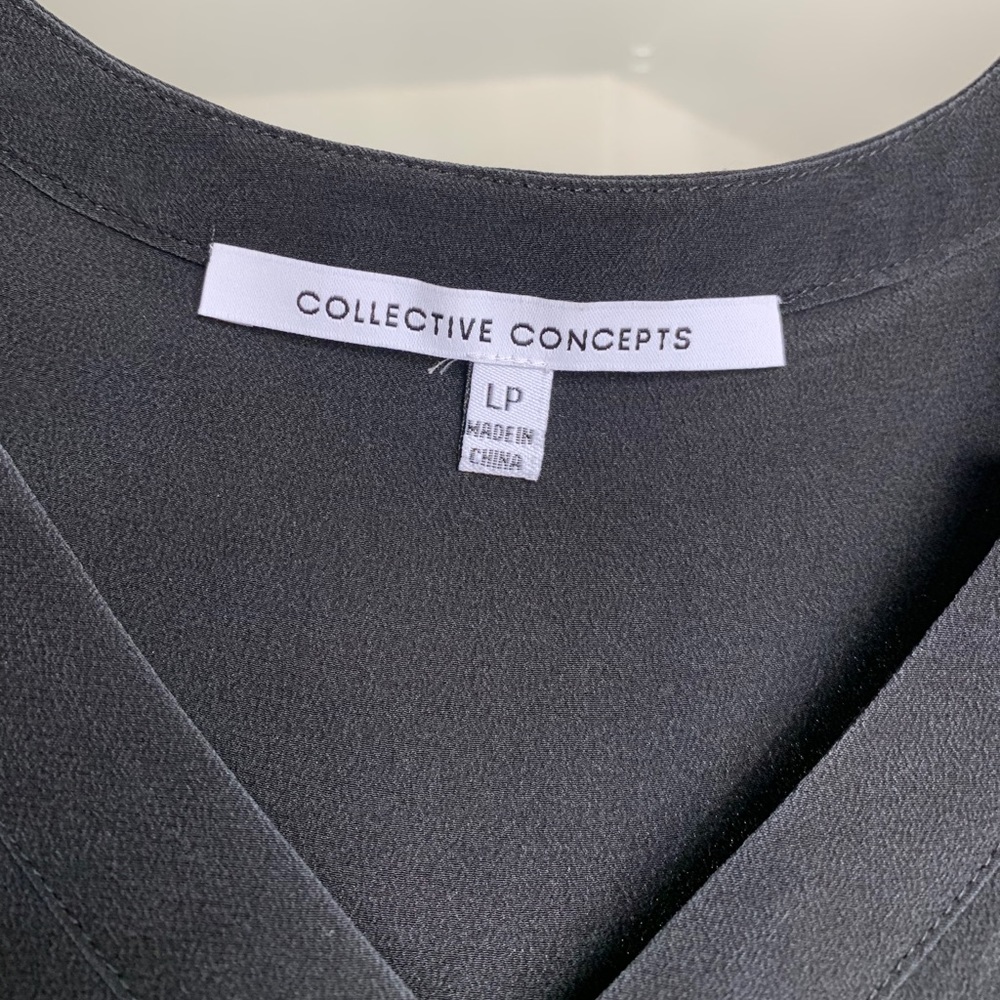 Collective Concepts Blouse - Picture 6 of 6